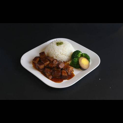 Braised Pork Belly with Soy Sauce on Rice 外婆紅燒肉飯 外婆紅燒肉飯